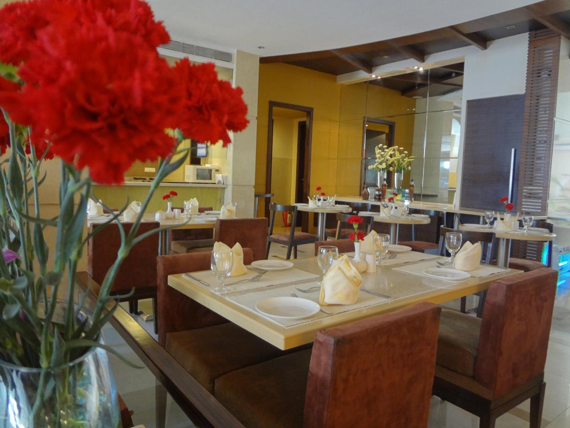 מומביי Grand Residency Hotel & Serviced Apartments מראה חיצוני תמונה