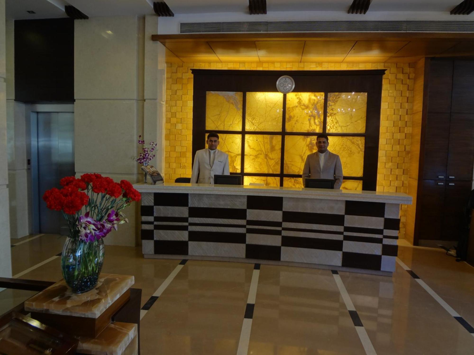 מומביי Grand Residency Hotel & Serviced Apartments מראה חיצוני תמונה