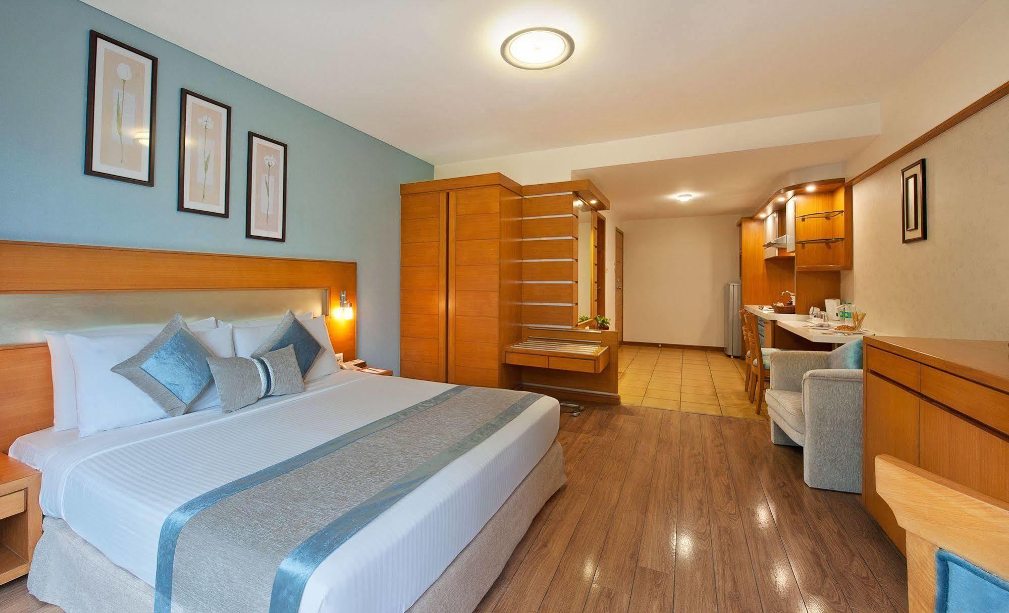 מומביי Grand Residency Hotel & Serviced Apartments מראה חיצוני תמונה